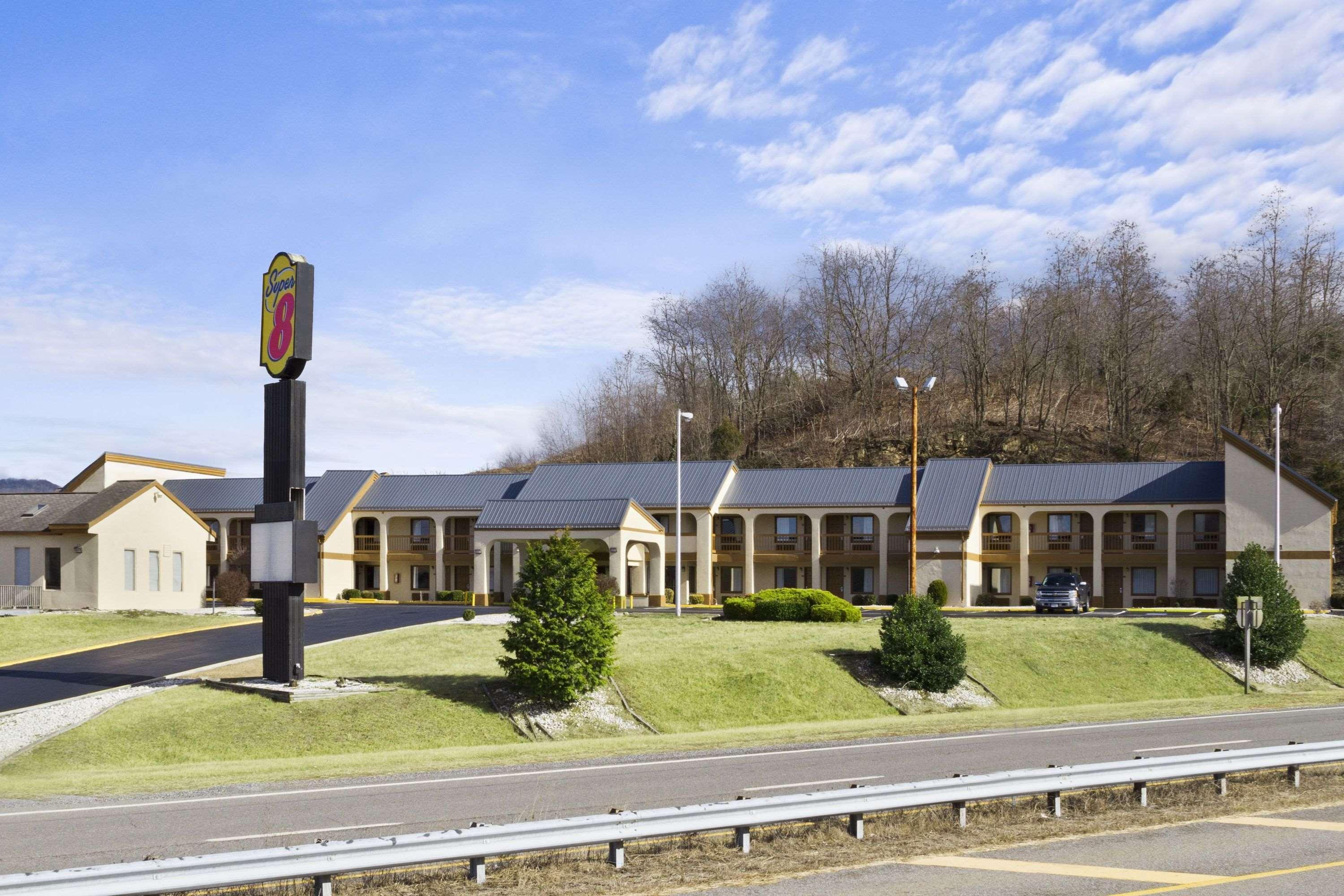 Super 8 By Wyndham Fort Chiswell Wytheville Area Max Meadows Экстерьер фото
