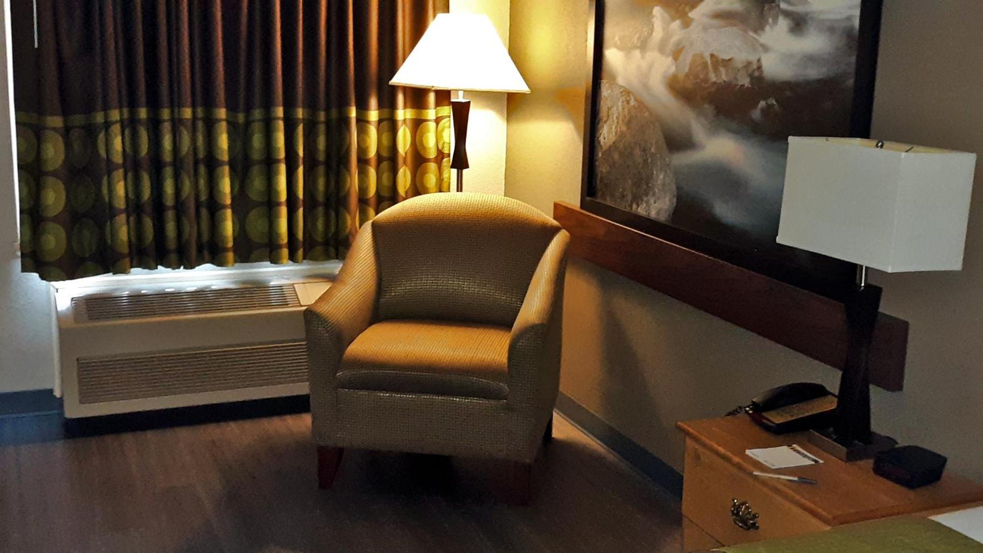 Super 8 By Wyndham Fort Chiswell Wytheville Area Max Meadows Номер фото